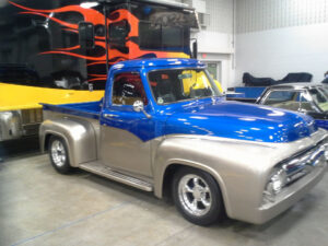 1953 blue and silver Ford F100